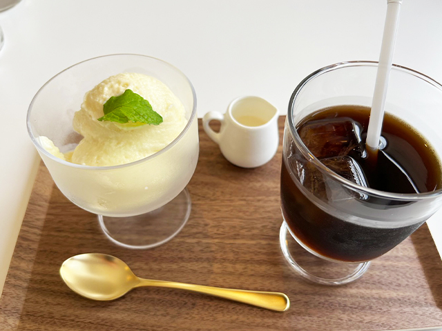 CAFE YURUBI(カフェユルビ)さん豆乳アイスクリーム
